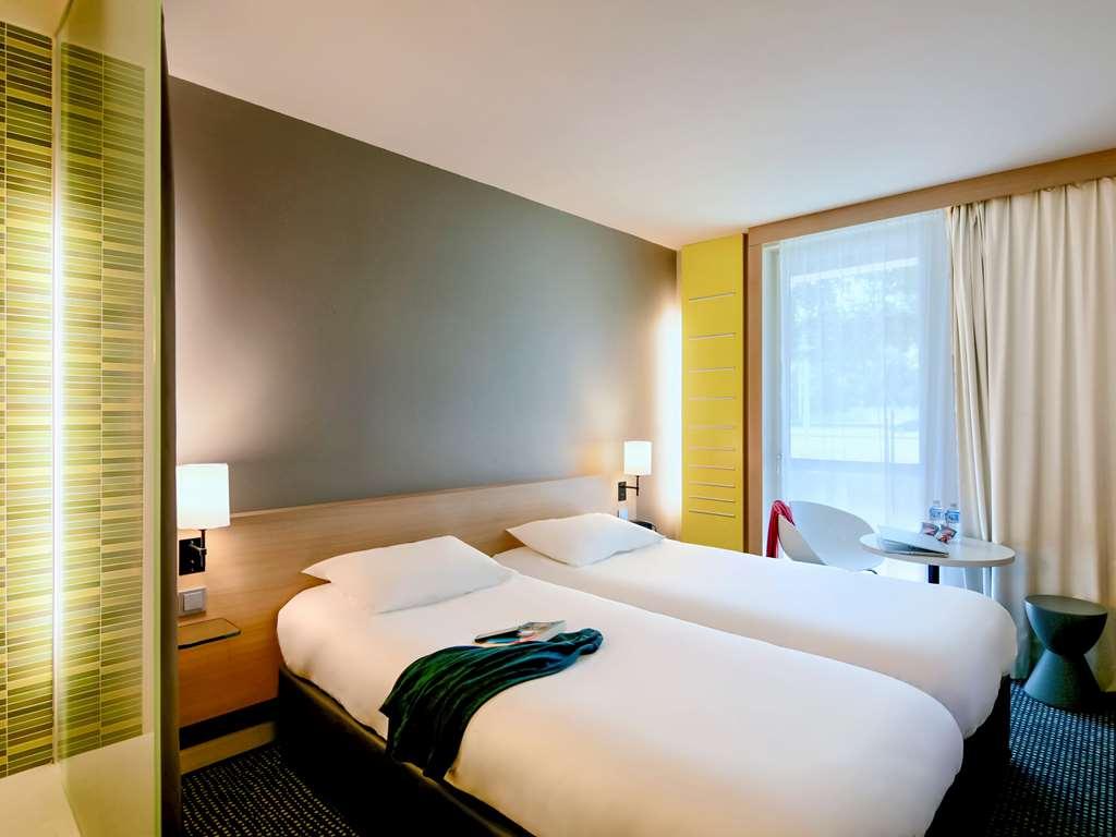Отель Ibis Styles Nantes Reze Aeroport Номер фото
