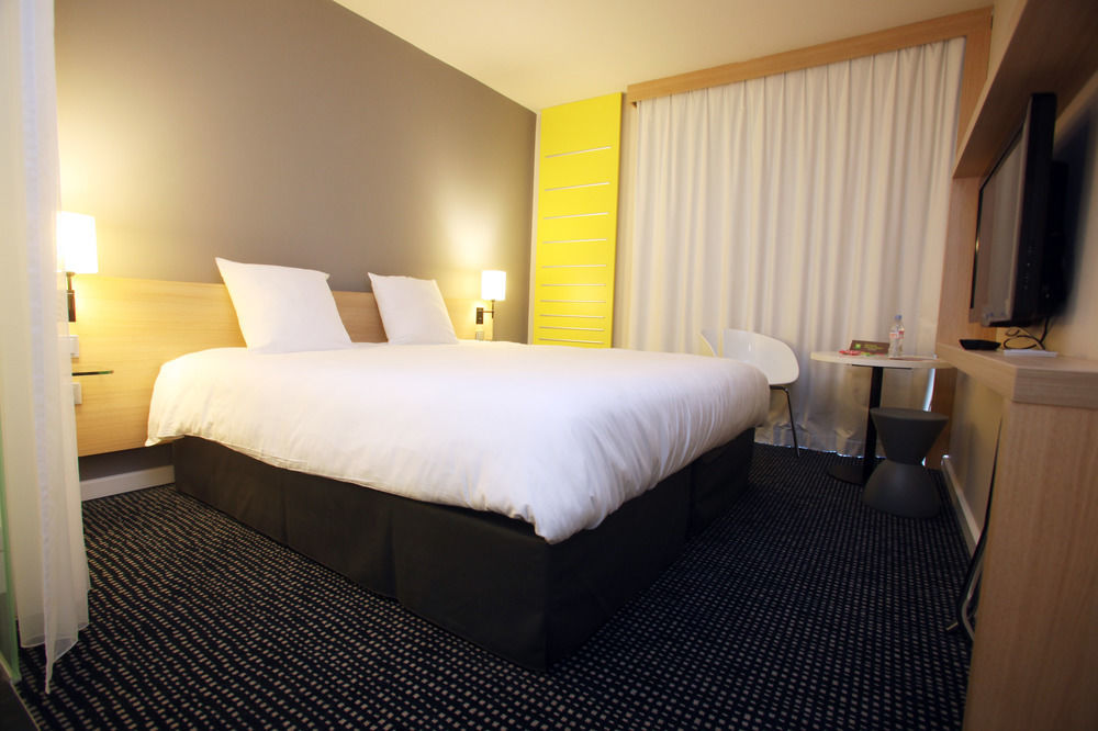 Отель Ibis Styles Nantes Reze Aeroport Экстерьер фото