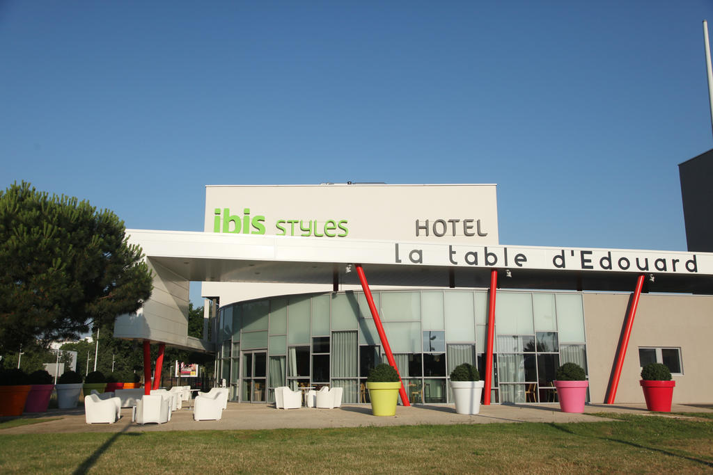 Отель Ibis Styles Nantes Reze Aeroport Экстерьер фото
