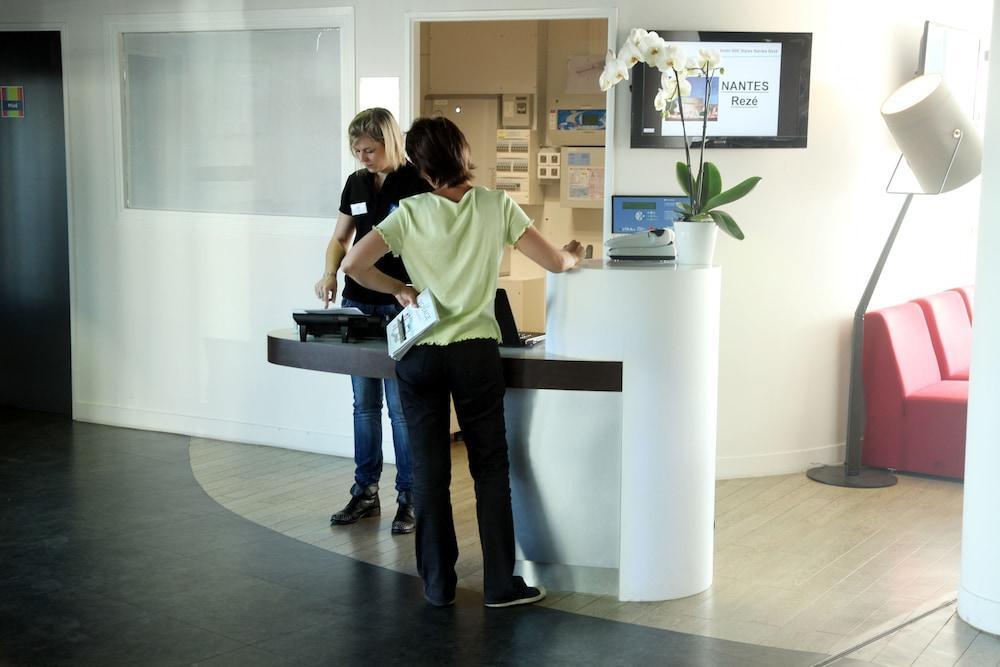 Отель Ibis Styles Nantes Reze Aeroport Экстерьер фото